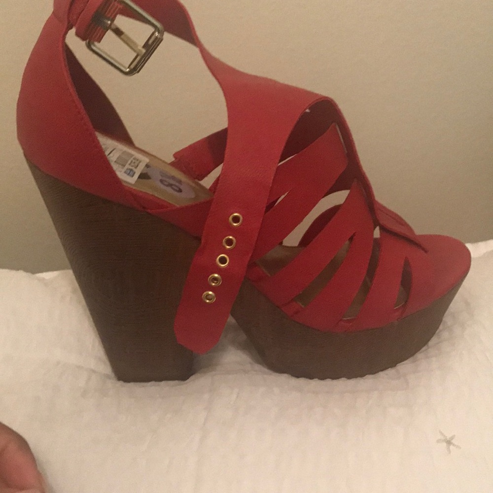 Guess red shoes 8.5